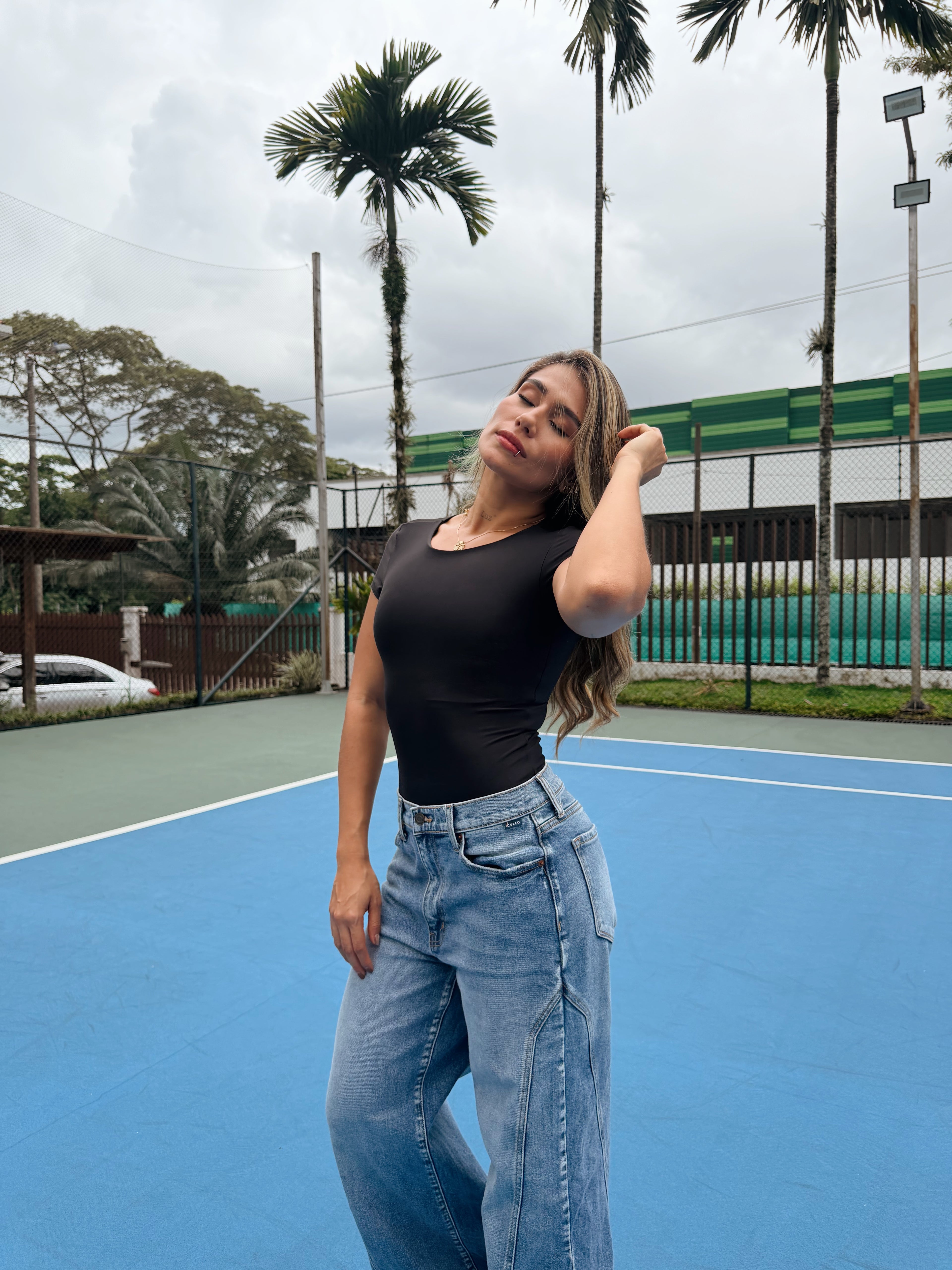 Essence Basic Tee