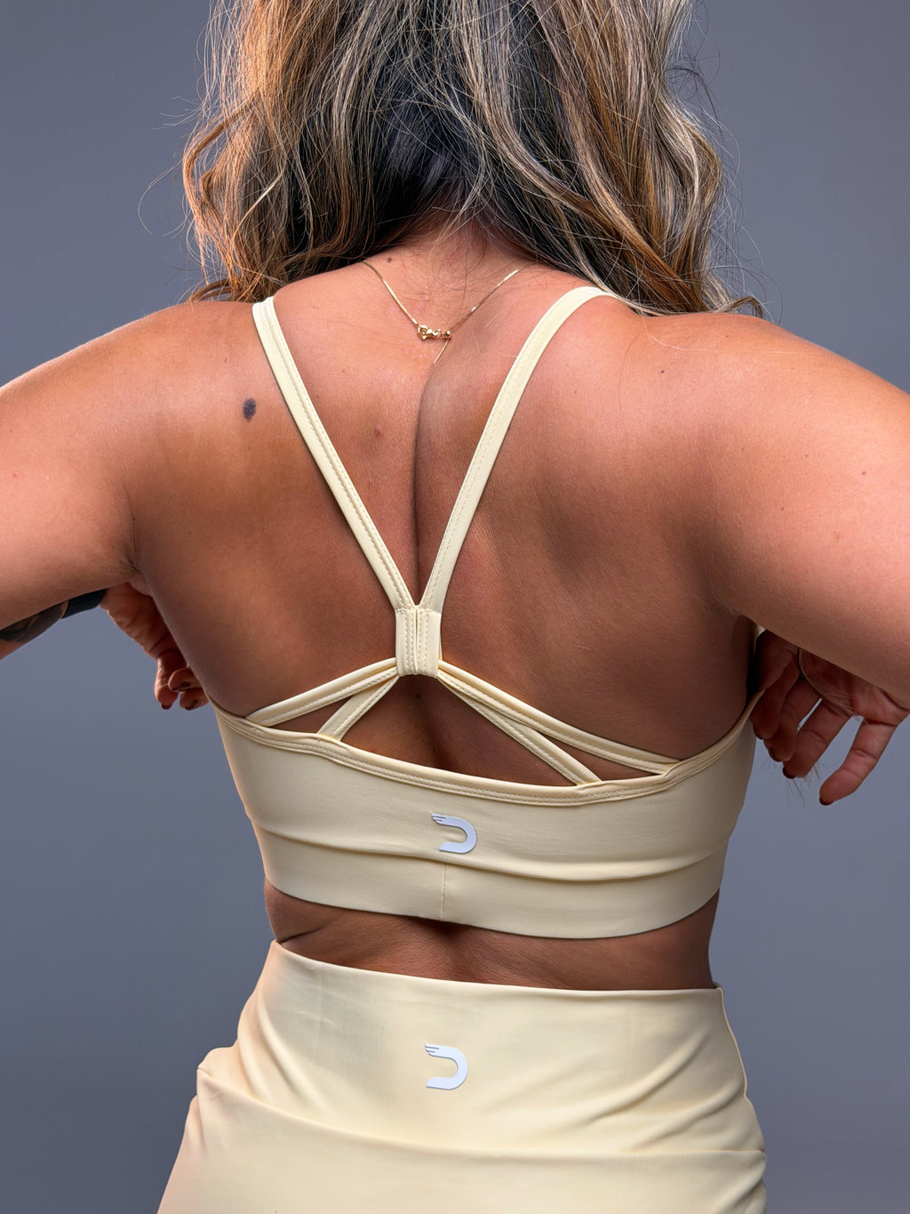 Essence Fit Top